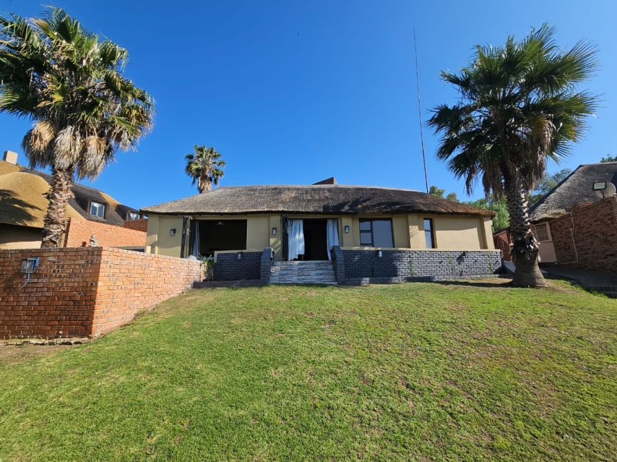 5 Bedroom Property for Sale in Bloemhof North West